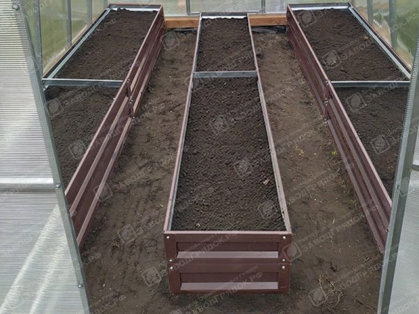 3-gryadki-korichnevie-40-1.jpg Грядки в теплицу «Усиленные» с полимерным покрытием (высота 40 см) — изображение 2